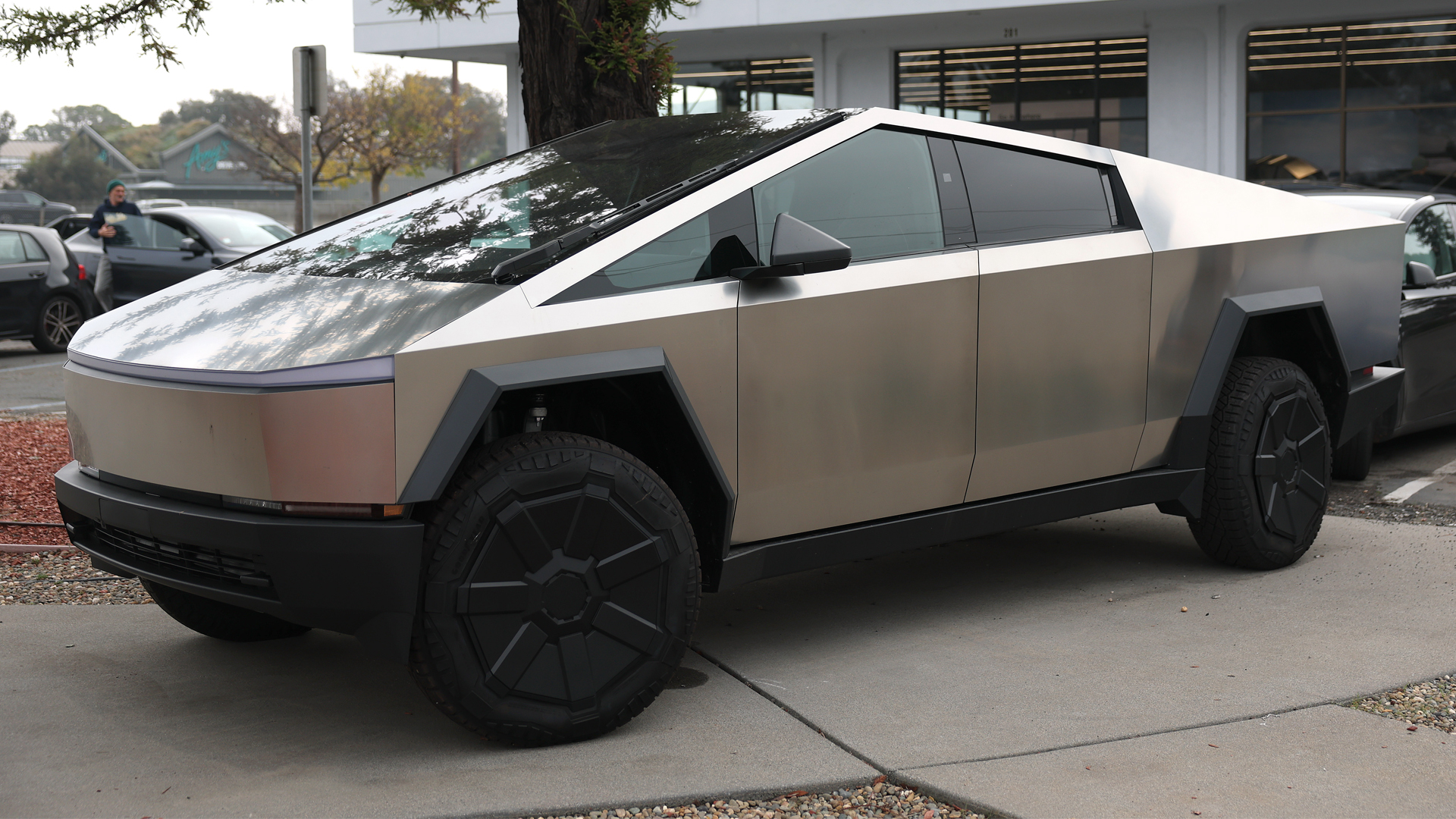 Tesla Cybertruck at dealership.